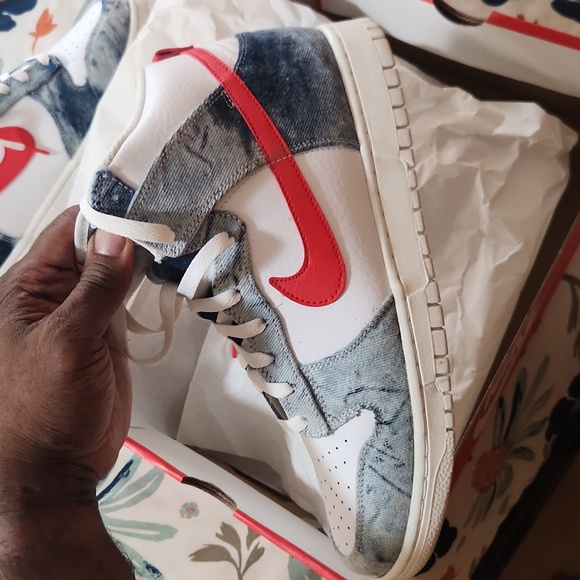 Nike dunk size 11 men's, 12 womens - Picture 4 of 7